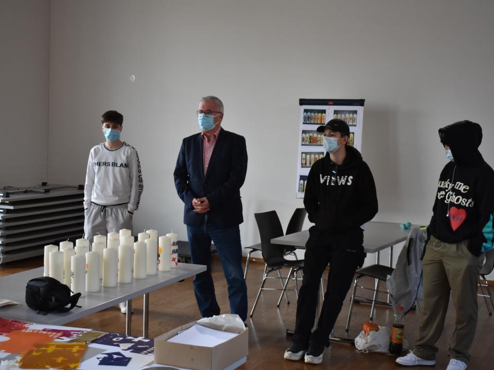 Osterkerzen gestalten