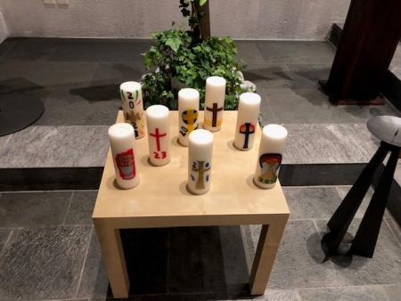 Gestalten der eigenen Osterkerze 2024
